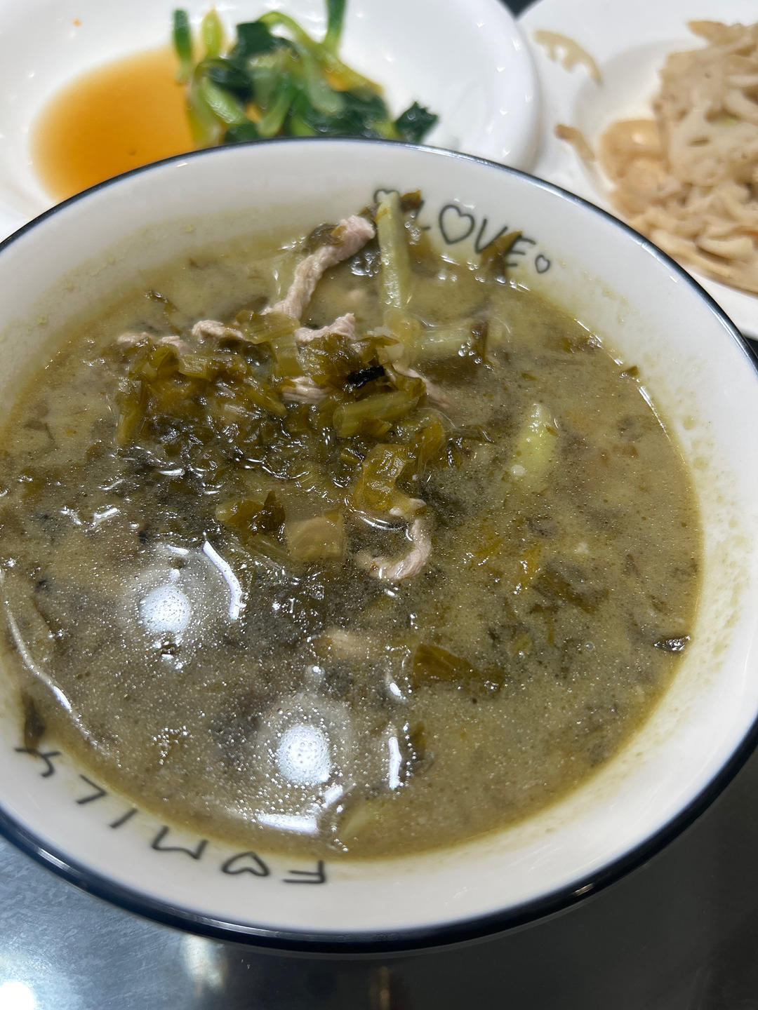 肉丝雪里蕻土豆汤