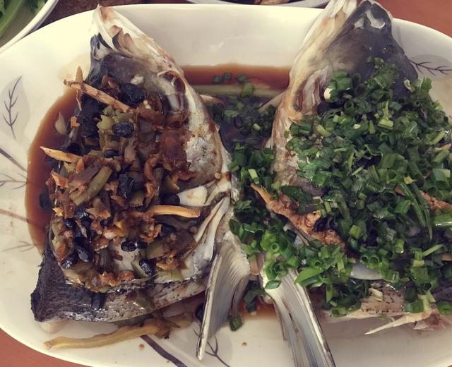 快手饭菜之双味鱼头的做法