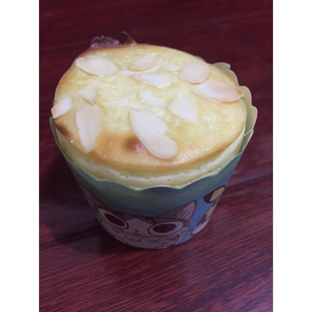 浓香奶酪玛芬蛋糕
