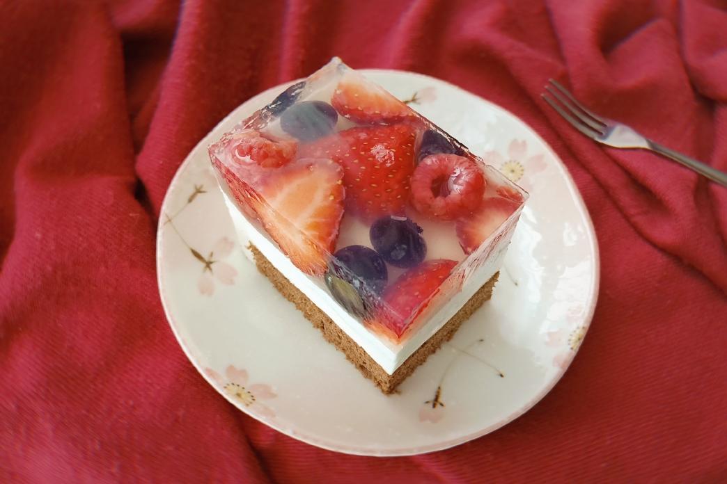 镜面酸奶慕斯（超简单但是好看）