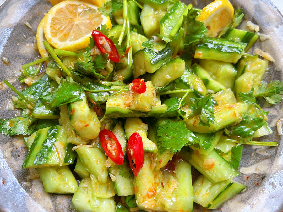 赞不绝口拍黄瓜🥒