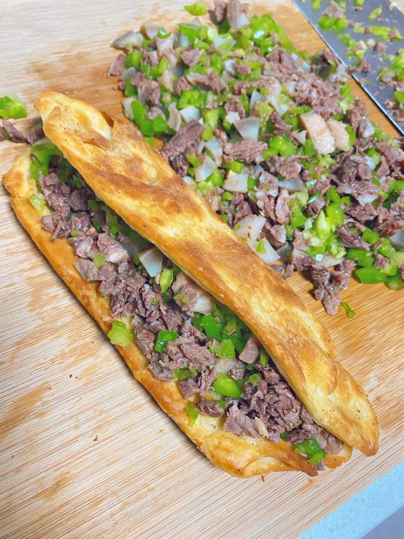 香酥夹肉火烧（河间驴肉火烧）
