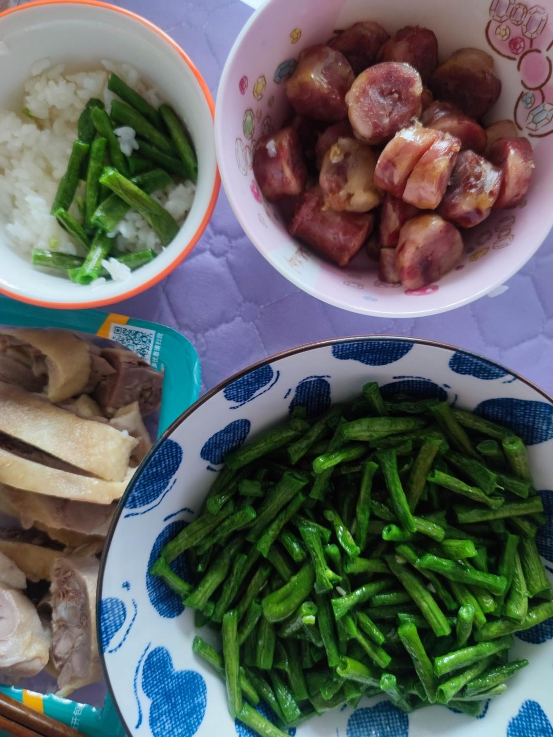 午餐•2023年7月25日