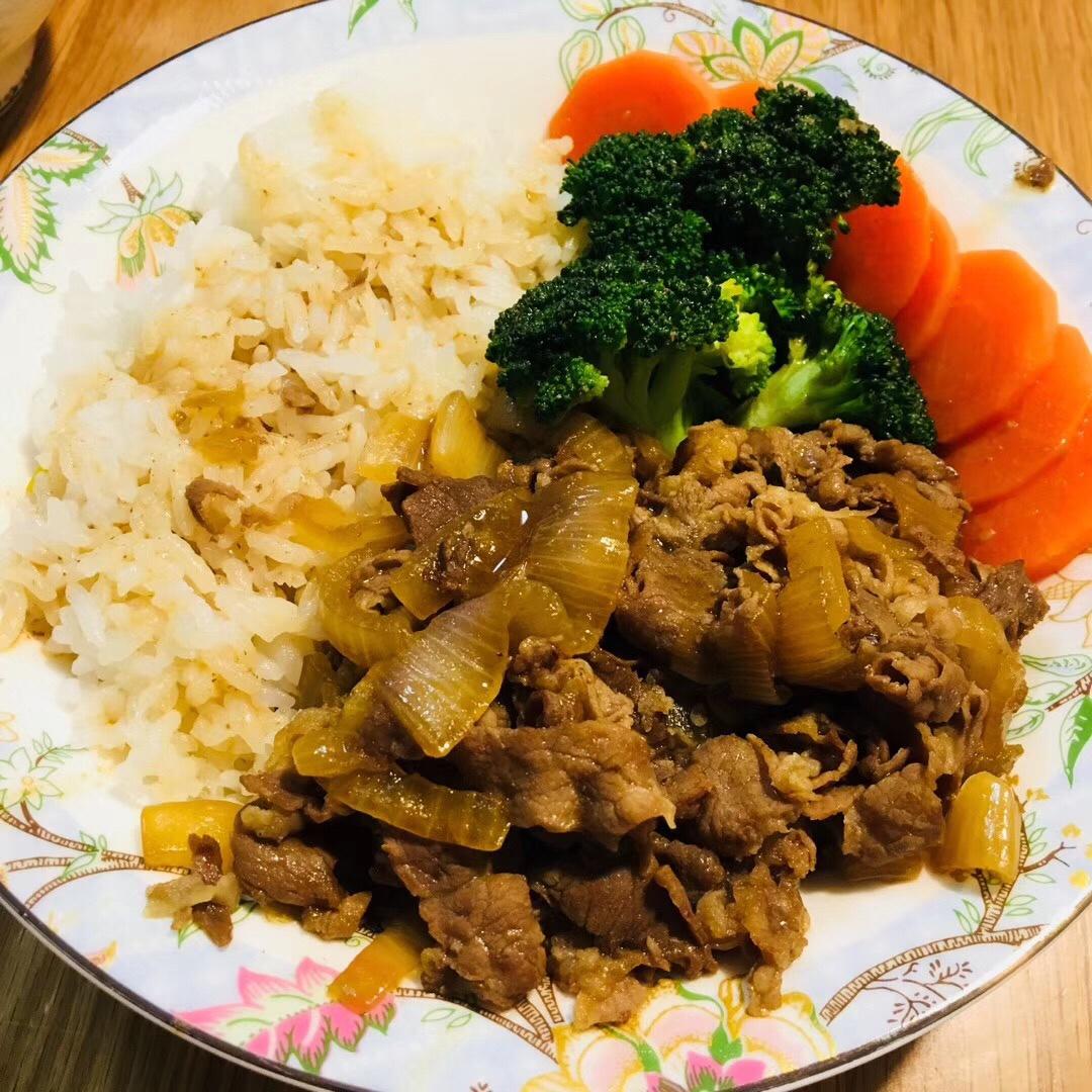 肥牛饭