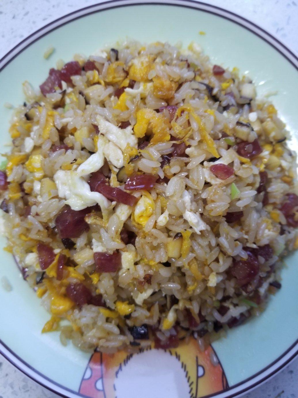 厨师长教你“蛋炒饭”如何做才好吃，答案都在这里面！