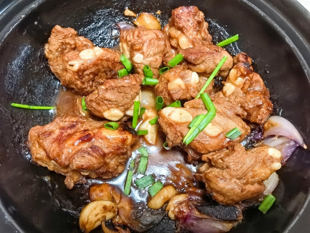 大师菜谱｜啫啫生焗排骨煲