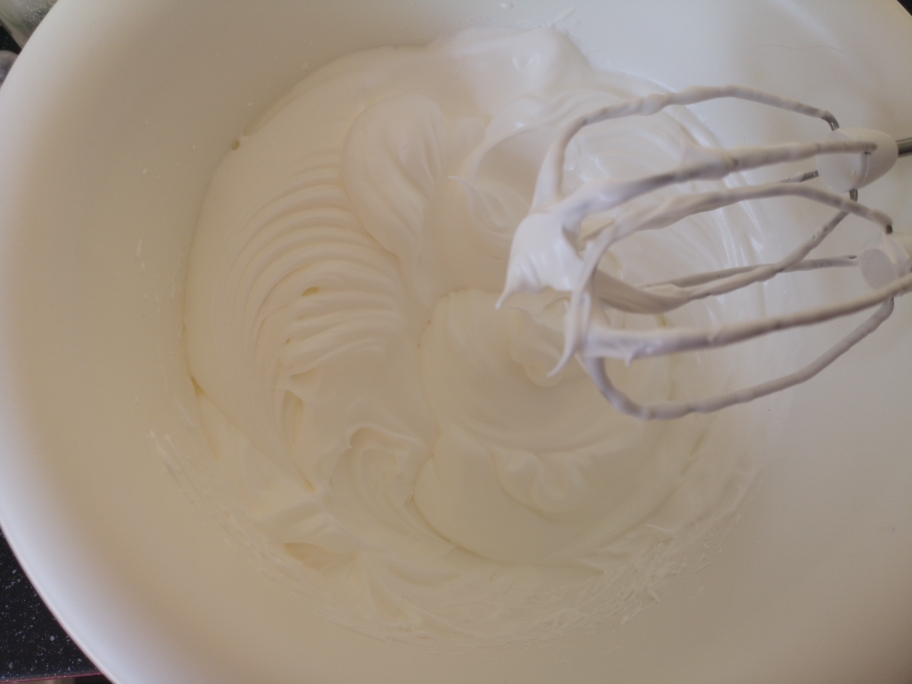 简单的酸奶蛋糕的做法 步骤4