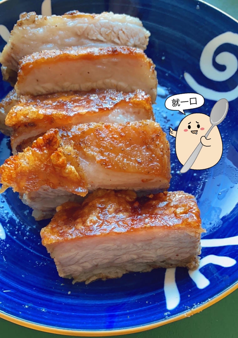 多次失败，越挫越勇终于做出来了广式脆皮烧肉