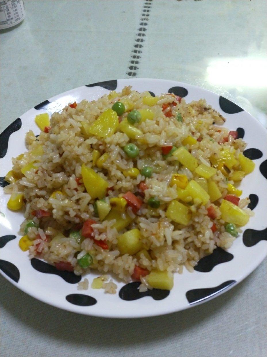 菠萝炒饭