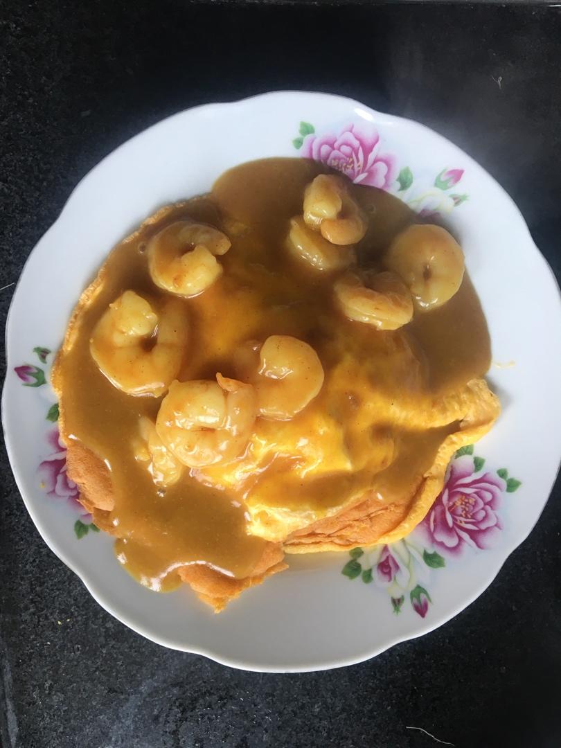 咖喱虾仁蛋包饭