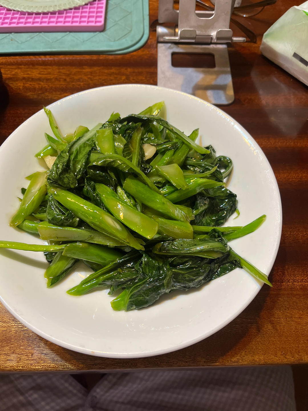 广东炒芥兰，家庭炉灶也可以复刻酒店风味