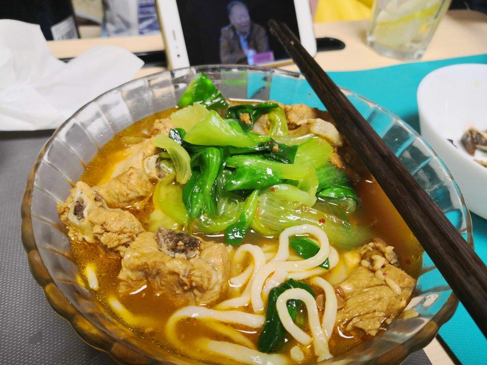 红烧排骨面