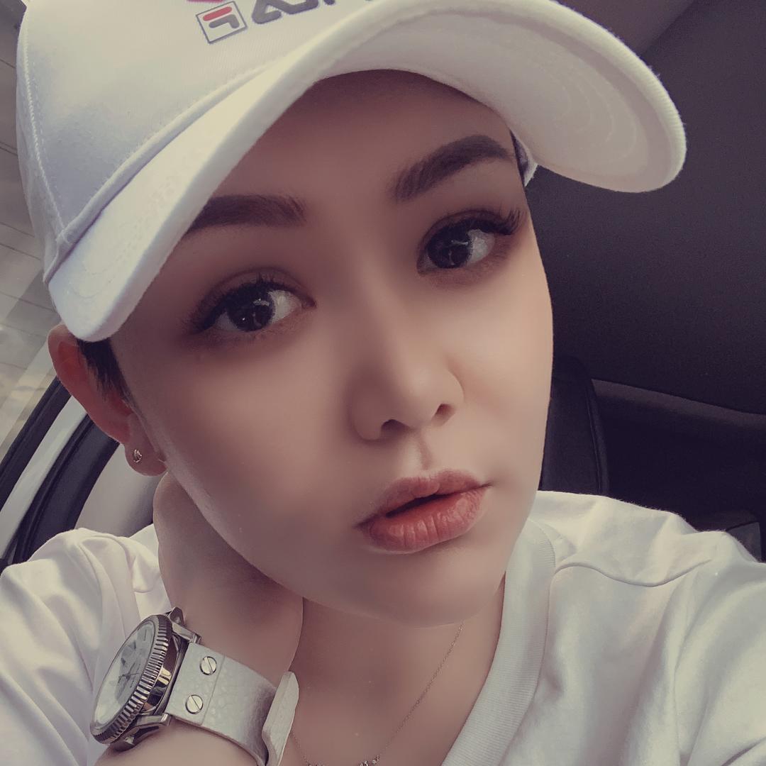 Vivian_娜