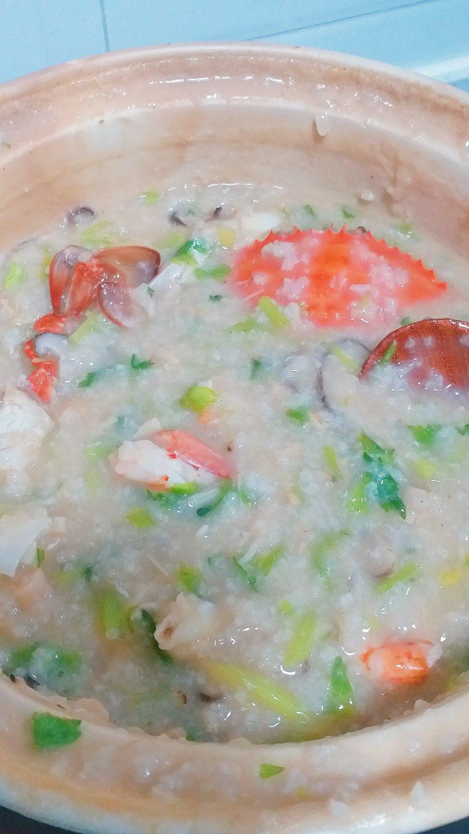 海鲜粥（潮汕砂锅粥）