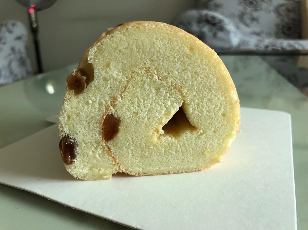 葡萄干蛋糕卷