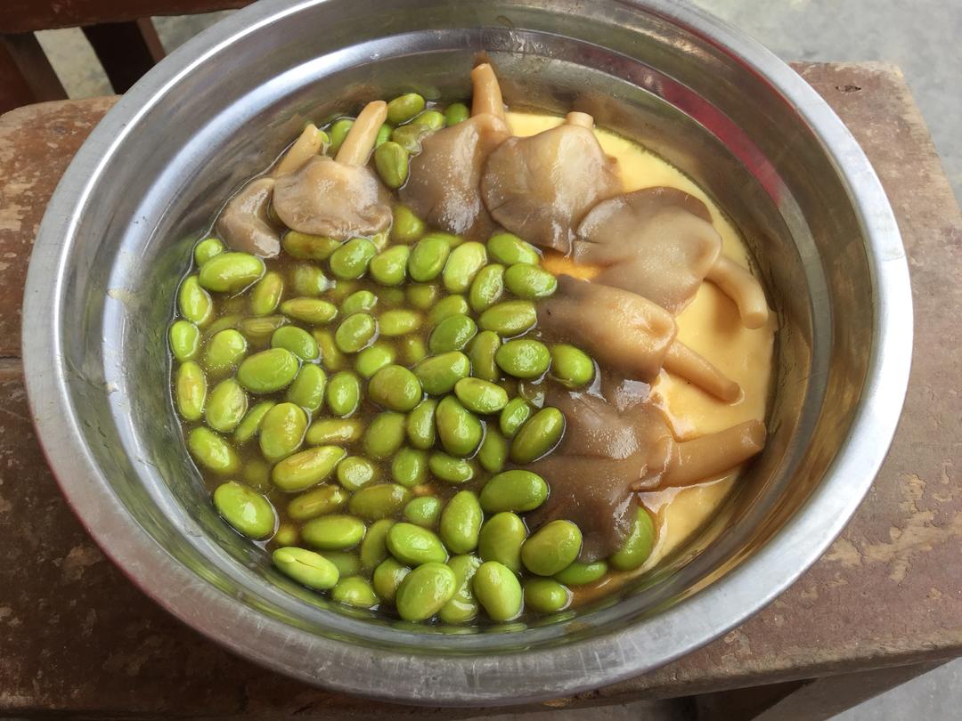 绿豆平菇蒸蛋