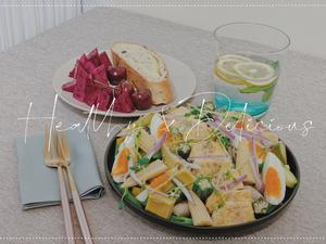 轻食也美味｜嫩煎豆腐温沙拉的做法 步骤4