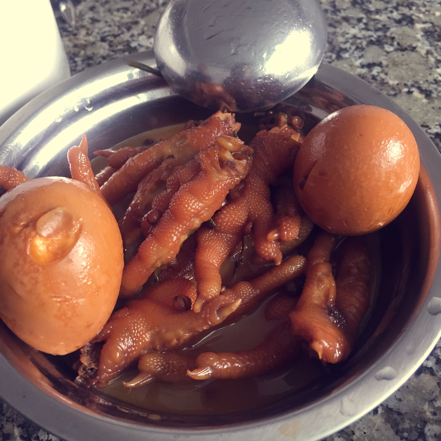 传统家乡卤味（卤五花肉、鸡爪、鸭胗等）