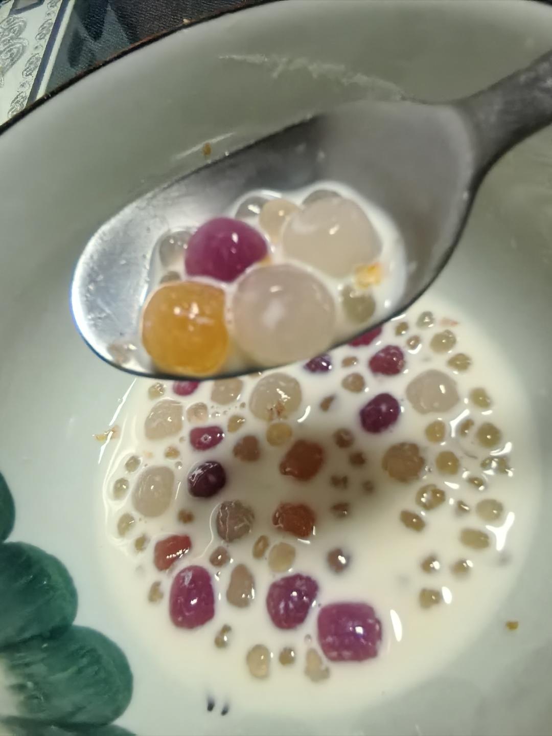 烧仙草芋圆西米露