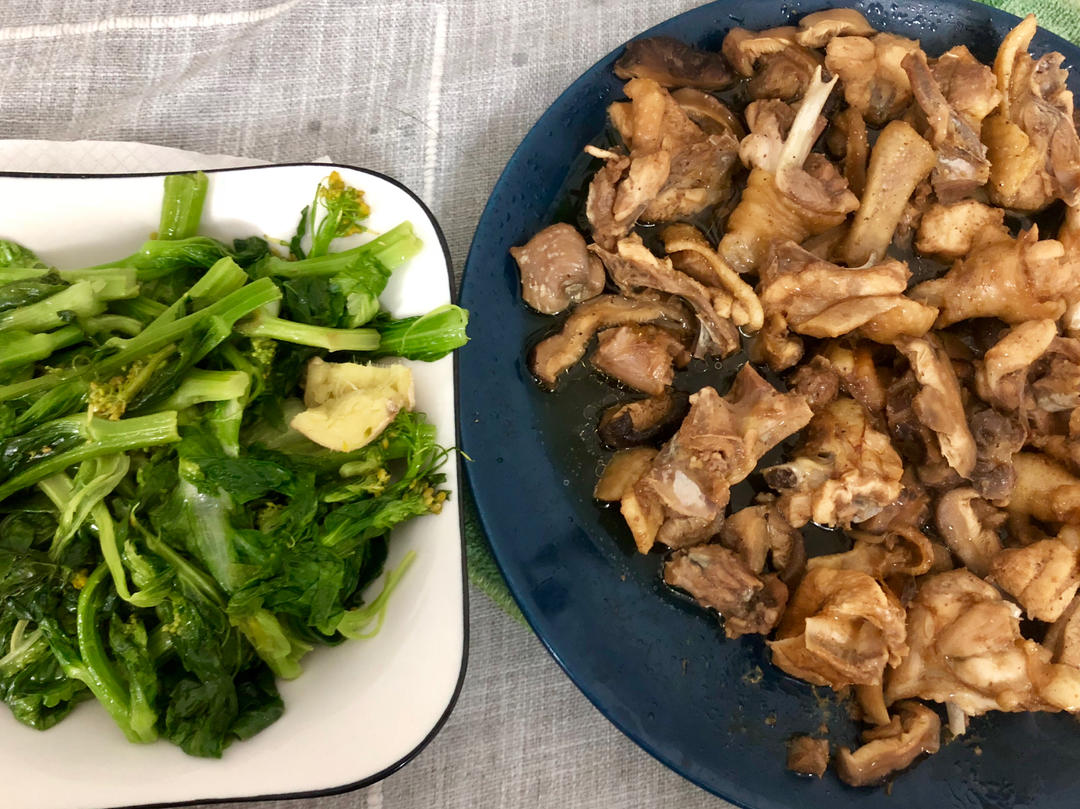 厨师长教你：“香菇蒸滑鸡”的家常做法，鲜香嫩滑，营养美味