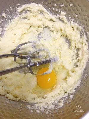 好吃的蛋奶酥的做法 步骤3