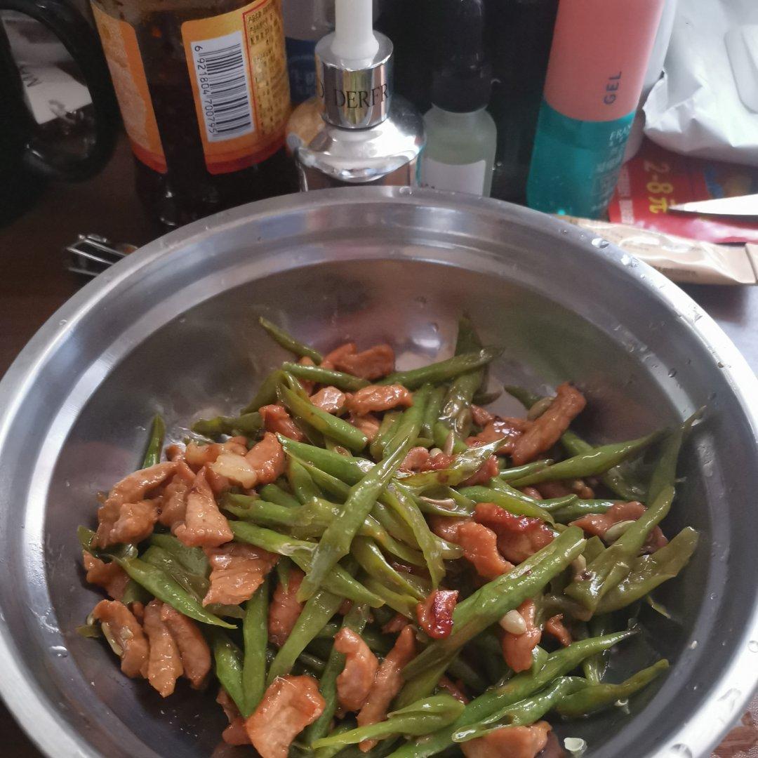 炒肉就得嫩—豆角炒肉（四季豆）