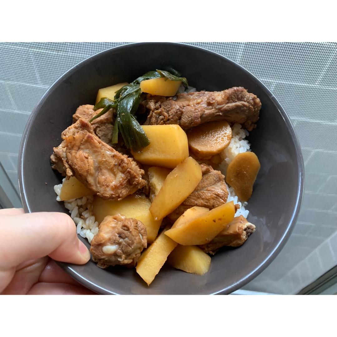 土豆炖排骨