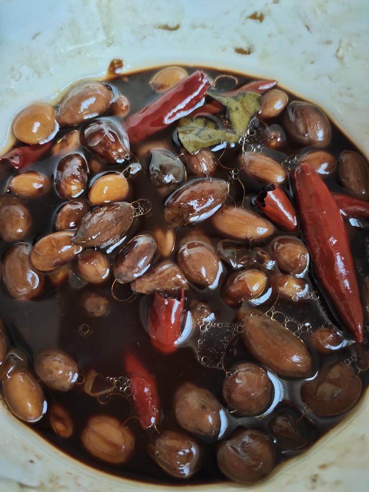 卤味花生米黄豆咸菜