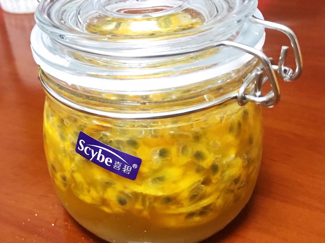 柠檬百香果蜂蜜饮