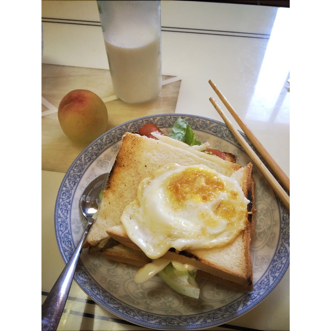 火腿芝士蛋三文治