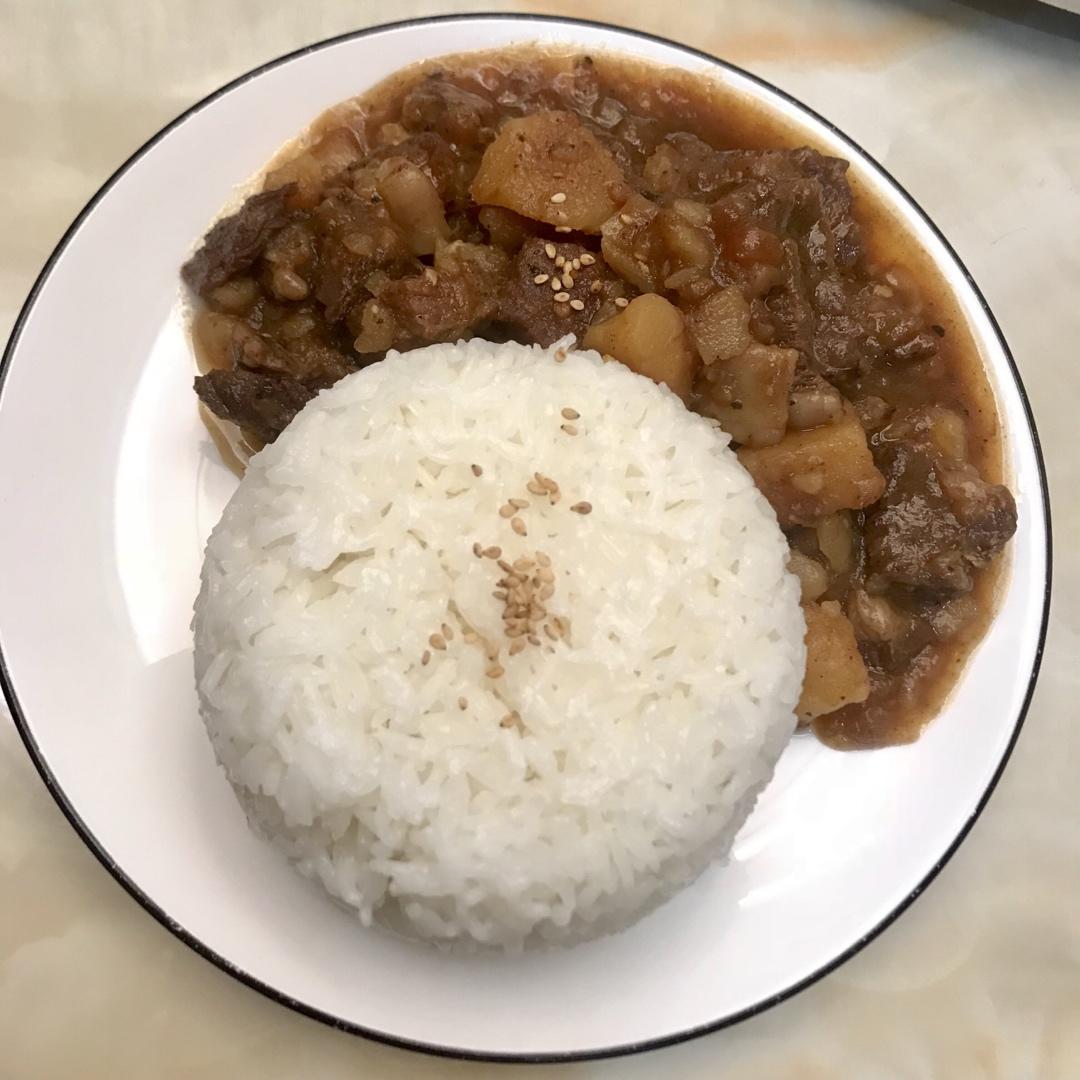 土豆牛肉盖浇饭