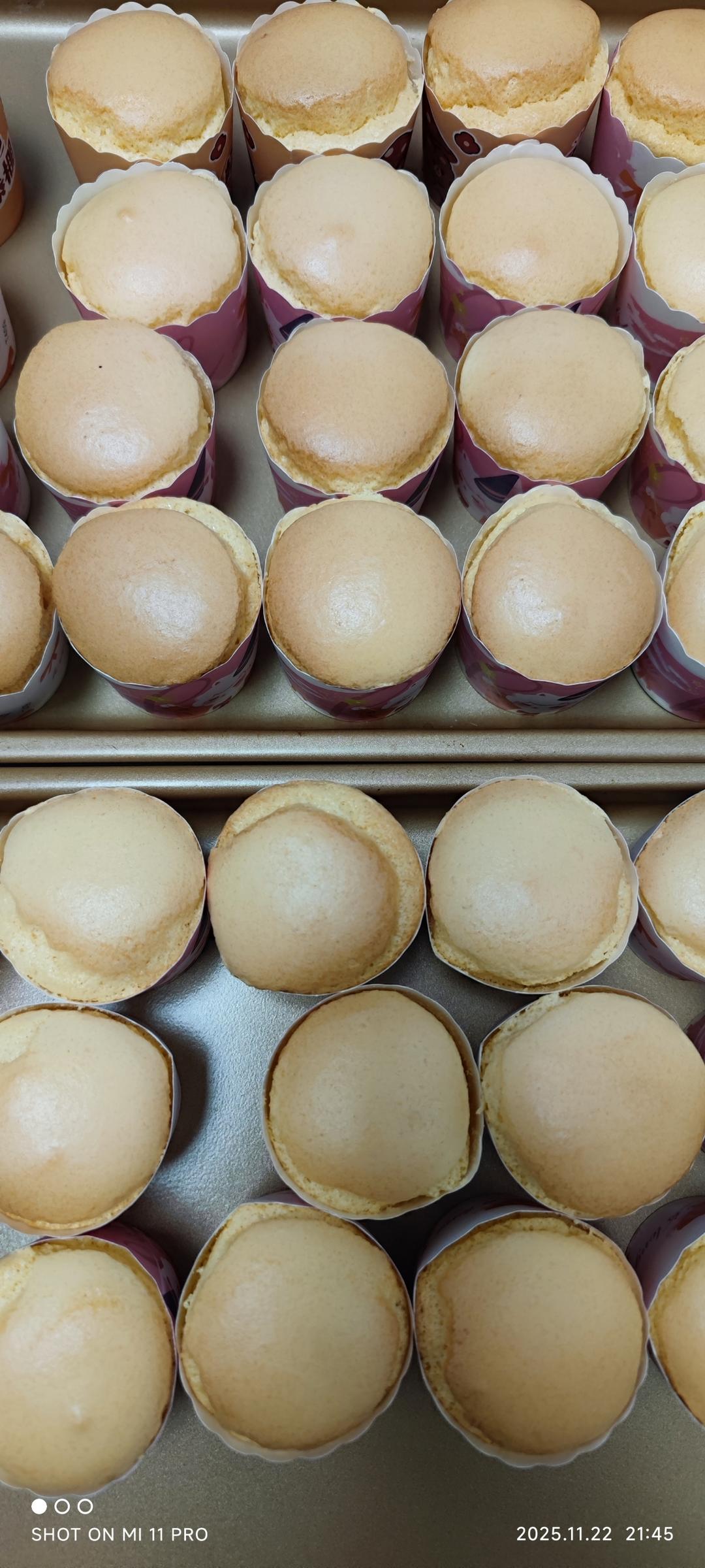 戚风小纸杯蛋糕