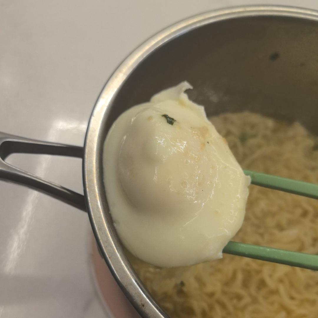 水波蛋哪有那么难，不用醋，简单方法最有效