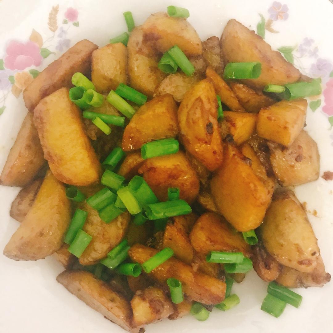 厨房新手期的葱油红烧芋艿