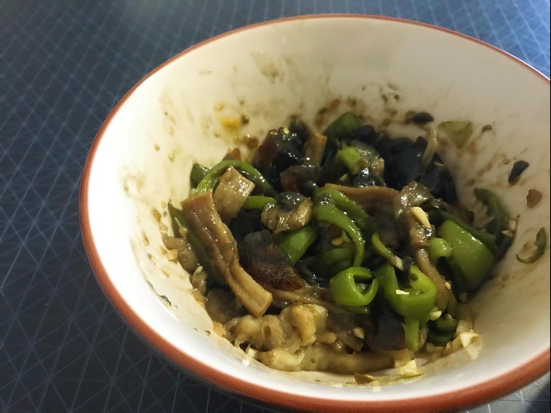 擂辣椒皮蛋茄子