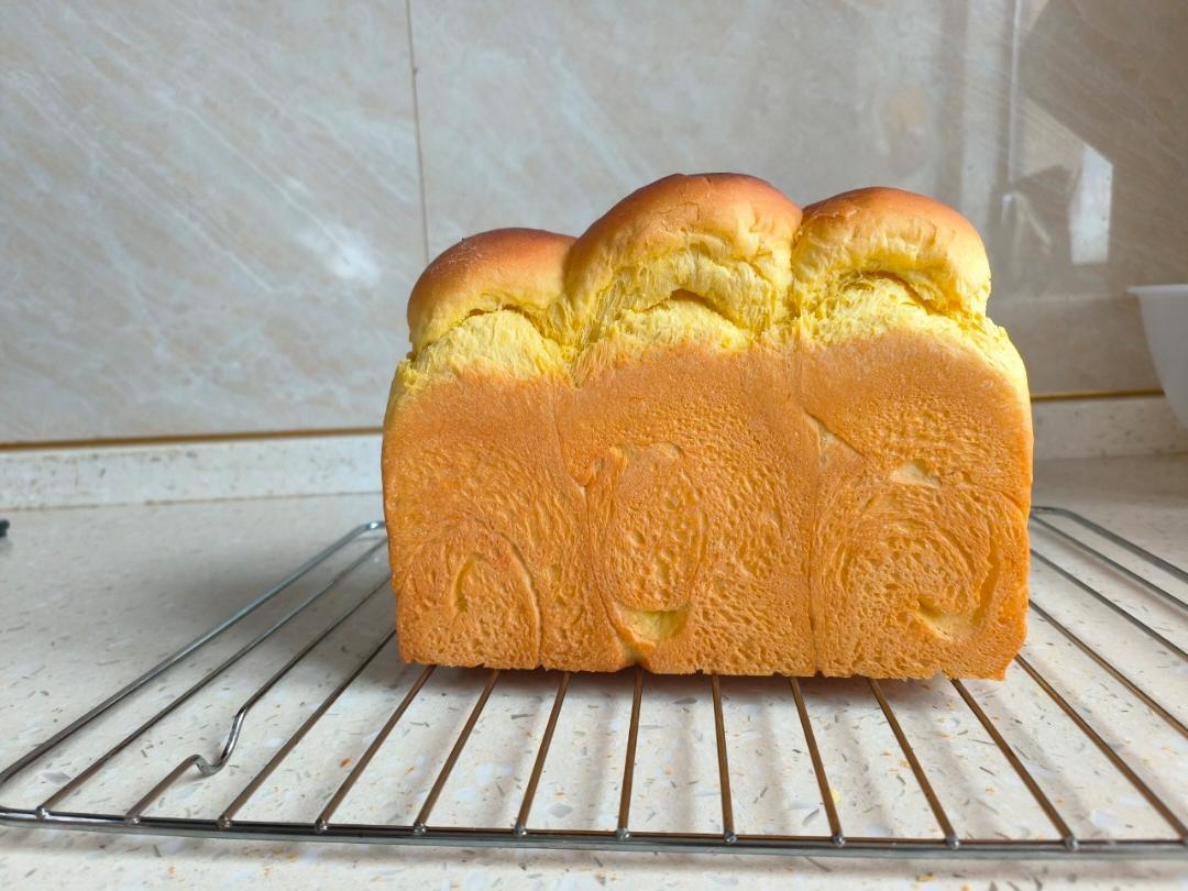 软绵香醇的南瓜吐司