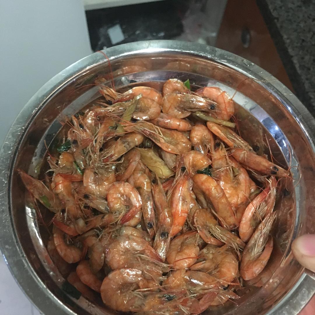 爆炒小河虾