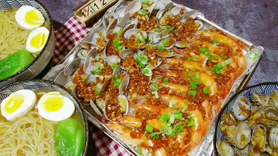 蒜蓉粉丝烤花甲虾