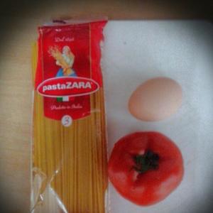 意大利番茄面加蛋（电饭煲）的做法 步骤1