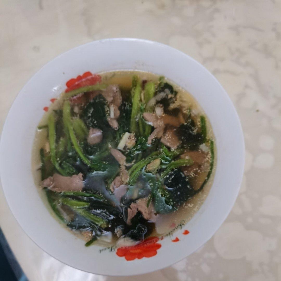 鲜嫩的猪肝汤