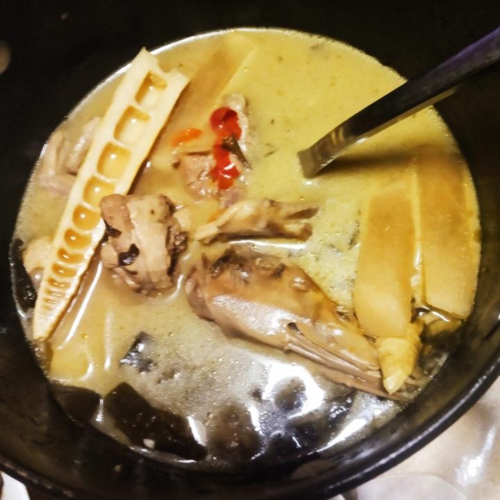 泡菜酸汤鸭汤
