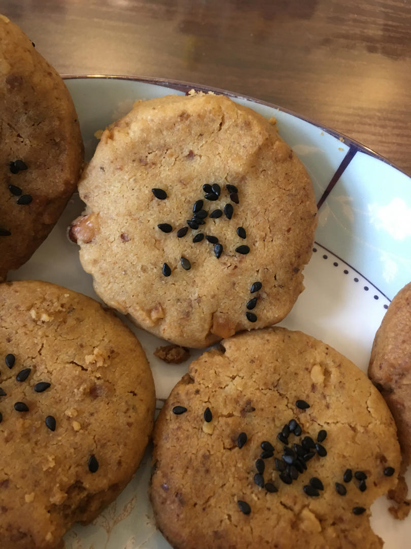 小核桃酥饼干🍪（能吃到核桃颗粒的桃酥）