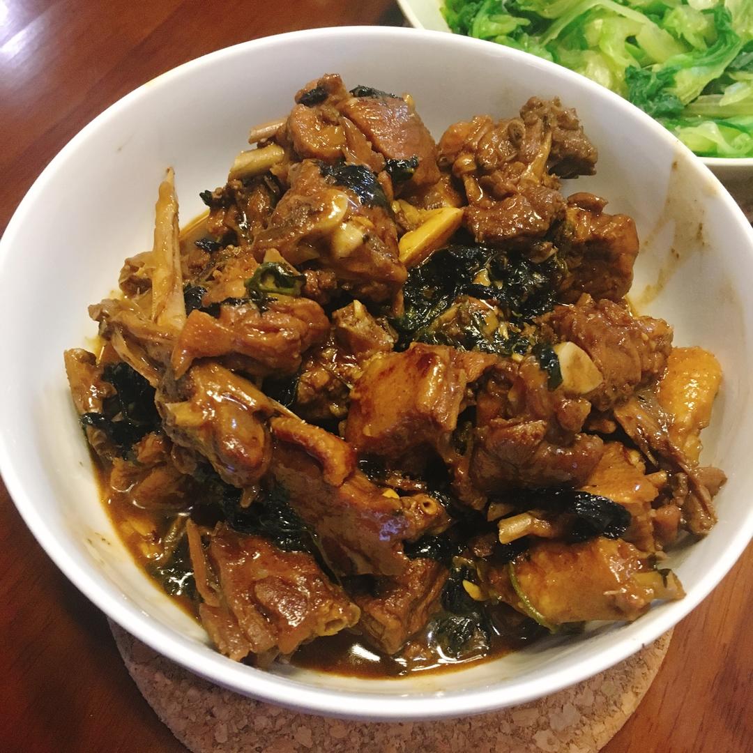 紫苏焖鸭
