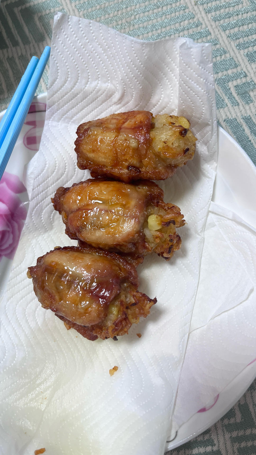网红小吃———鸡翅包饭，简单易做，馋哭隔壁家的小孩