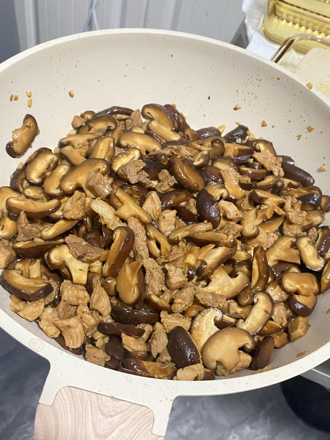 香菇炒肉