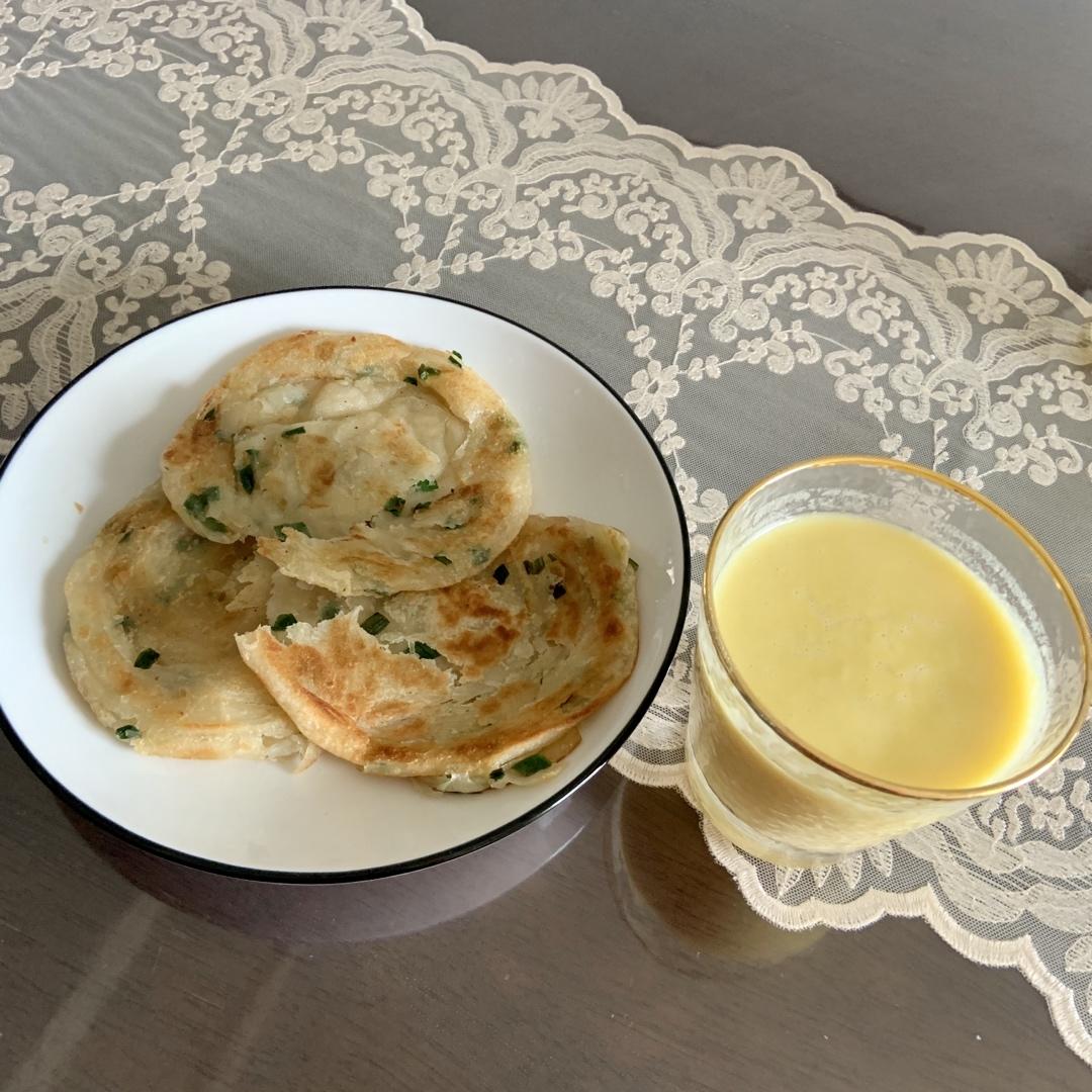 葱油饼（附外酥里嫩的技巧）