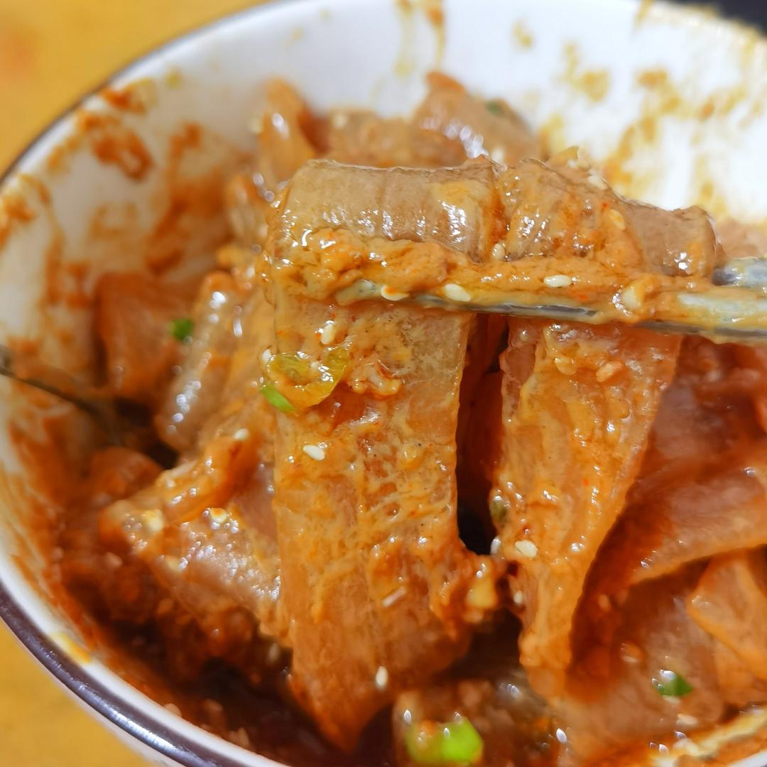 秒杀小夜市的麻酱流汁宽粉