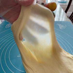 牛奶面包卷（打蛋器揉面）的做法 步骤4