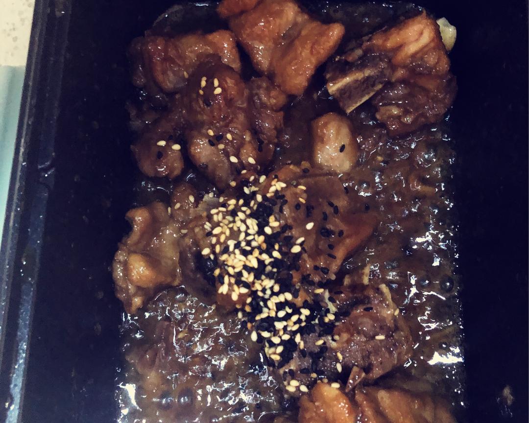 酸酸甜甜的肉肉-红烧柠檬排骨的做法 步骤10