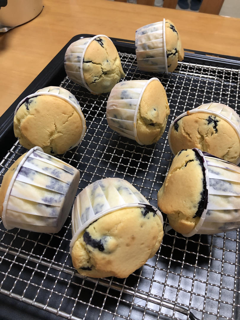 【爆浆蓝莓玛芬蛋糕】搅和几下就爆浆了～Blueberry Muffins～ | Q BAKE